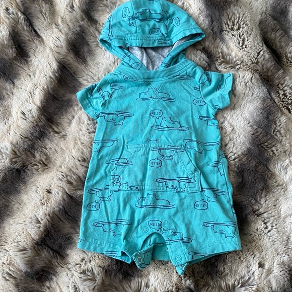 Carter’s baby boy 0-3 hooded onesie with hippos - Picture 1 of 3